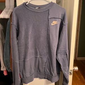Nike crewneck